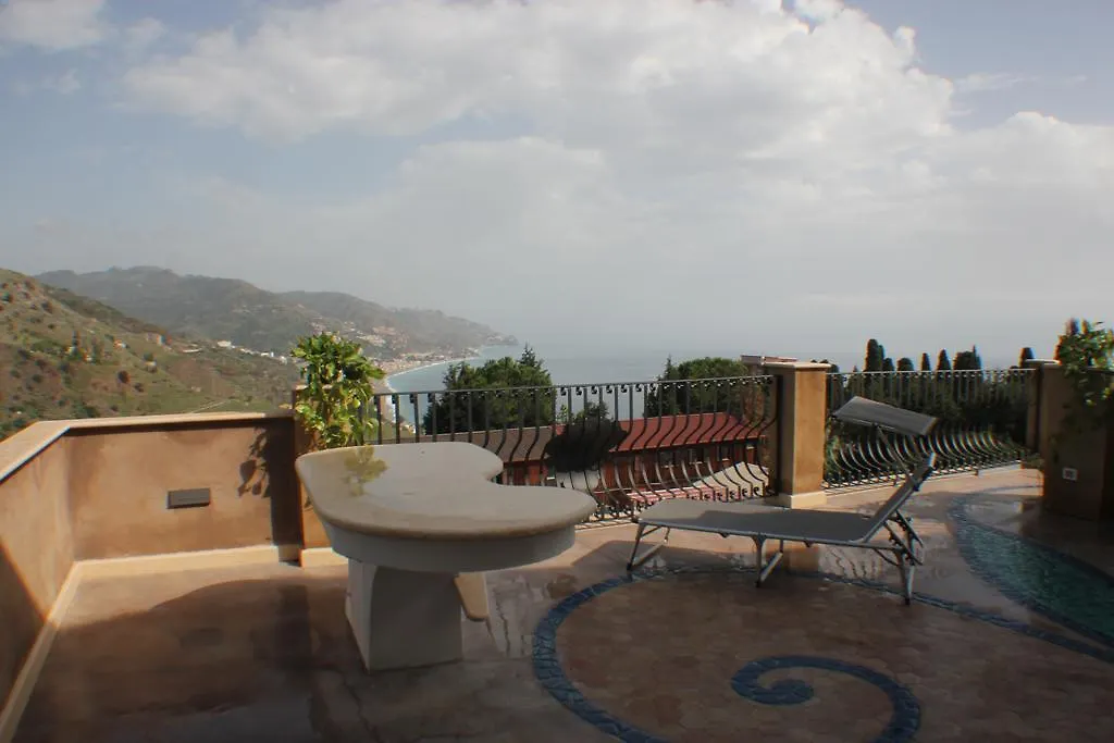 Medea Residence Appartamenti Vacanze Taormina 2*,