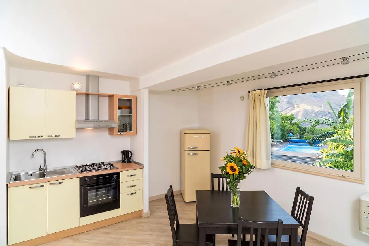 Medea Residence Appartamenti Vacanze Taormina Apartmanhotel