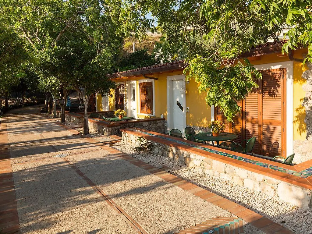 Medea Residence Appartamenti Vacanze Taormina 2*,